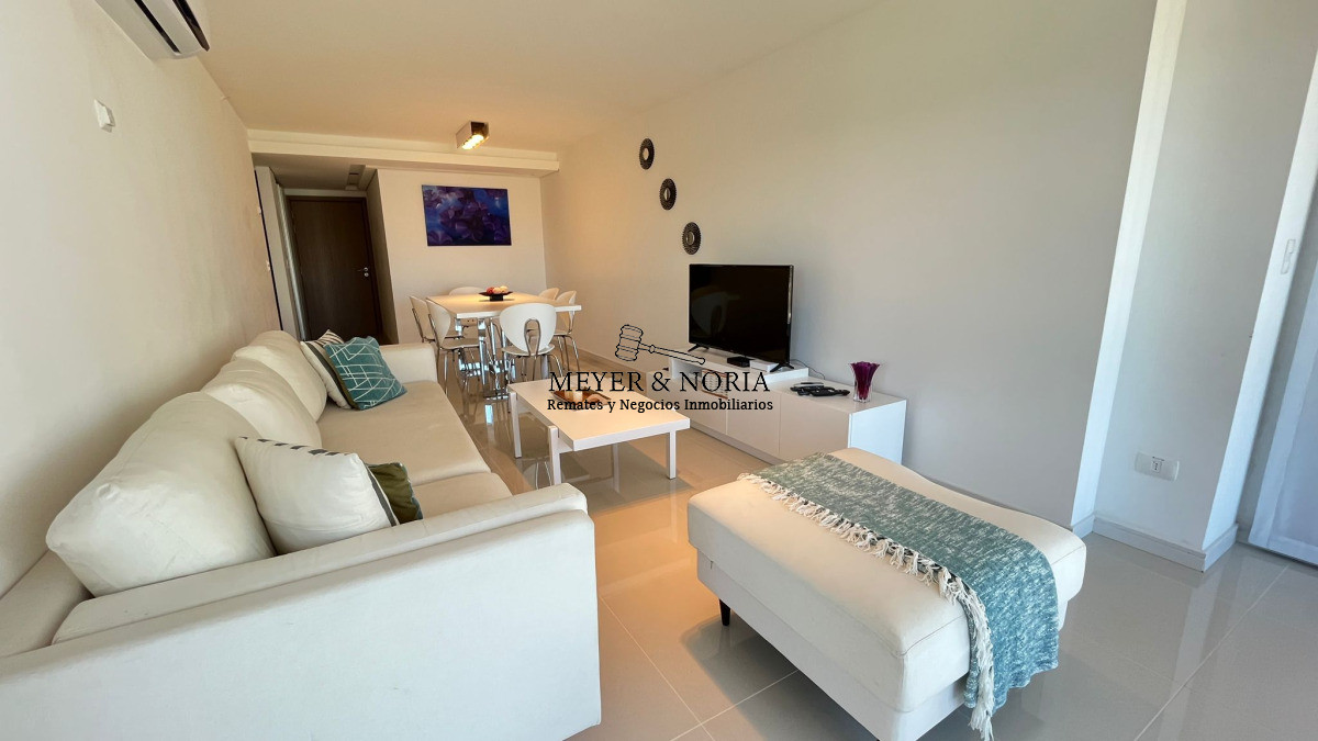 Apartamento ID.100 - Apto de 2 dorm mas dependencia, con parrillero propio todos los amenitties