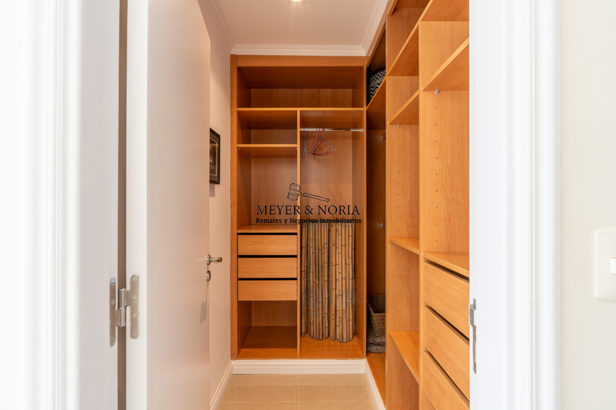 Apartamento ID.42 - Venta de Apartamento 2 DORMITORIOS en Playa Mansa, Punta del Este.