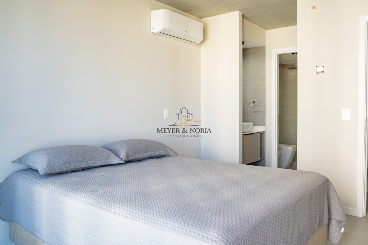 Apartamento ID.126 - Apartamento de 2 dormitorios con vista al mar, Punta del Este Playa Brava