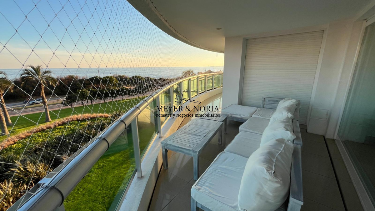 Apartamento ID.55 - Apto en Aquarela 4 dormitorios, vista al mar y todos los servicios 