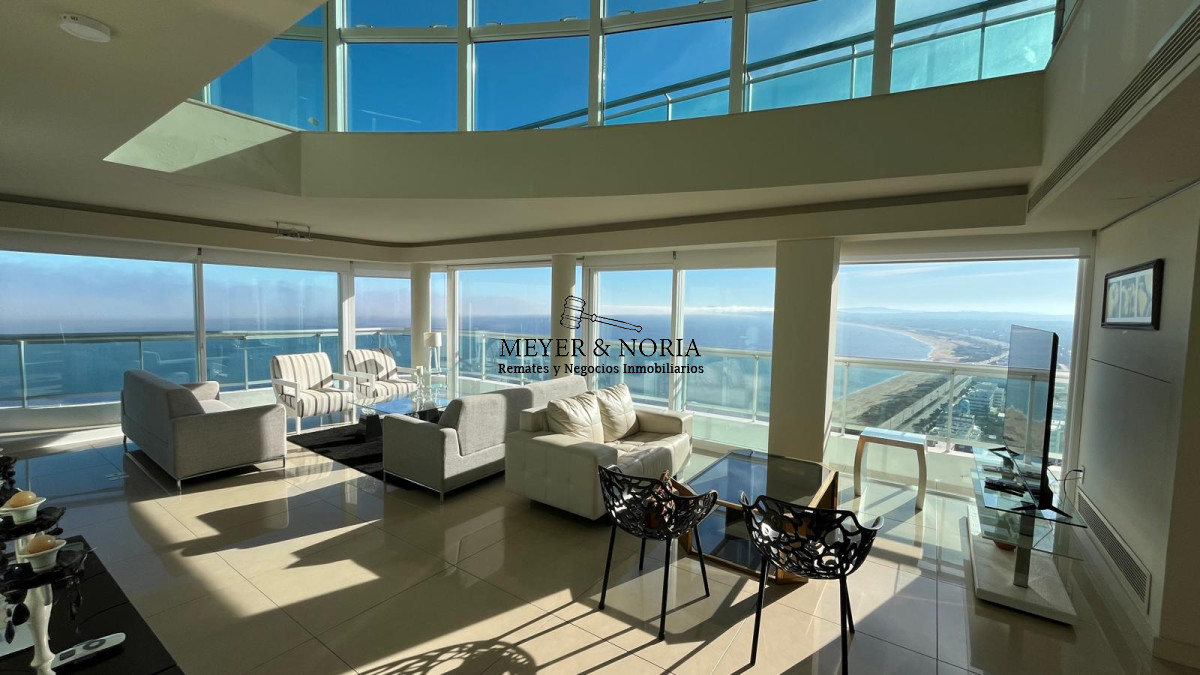 Apartamento ID.62 - Duplex con inmejorable vista, barbacoa y piscina propia, 3 suite mas dep y baño de servicio