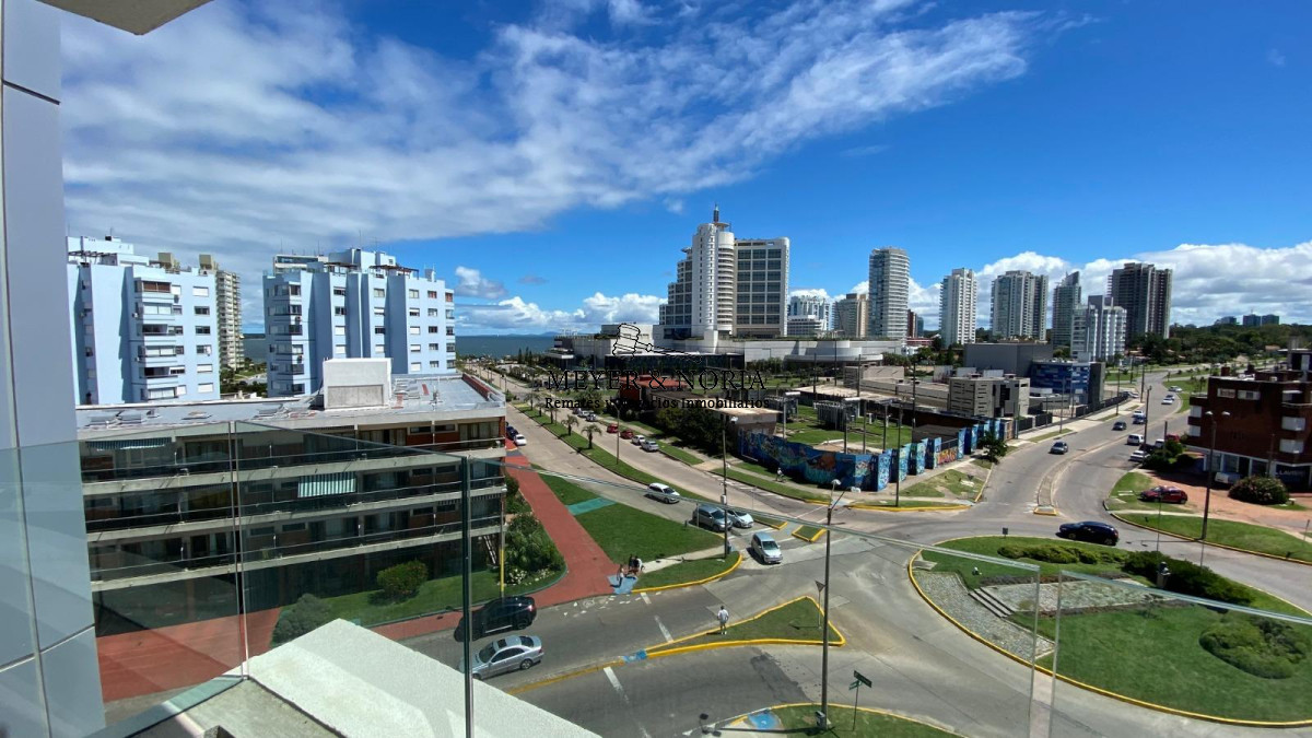 Apartamento ID.111 - Apto en Artower de dos dormitorios, con servicios