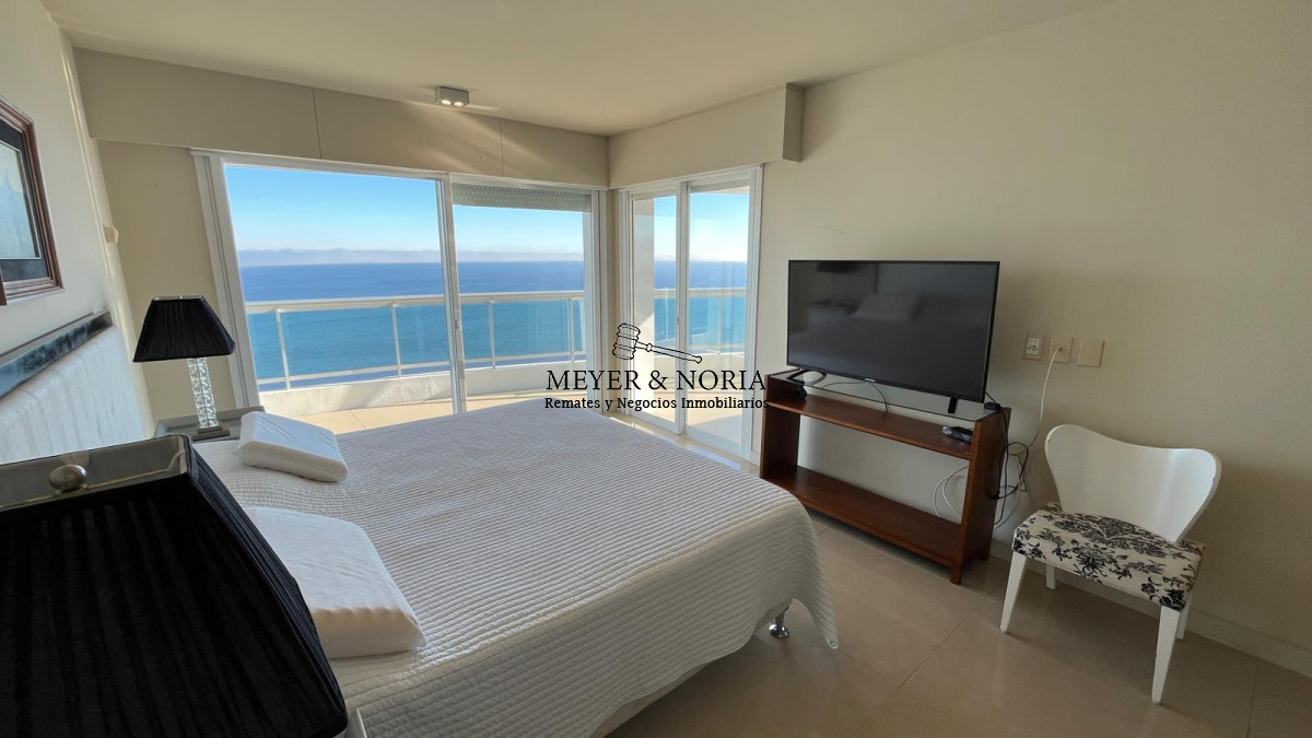 Apartamento ID.62 - Duplex con inmejorable vista, barbacoa y piscina propia, 3 suite mas dep y baño de servicio
