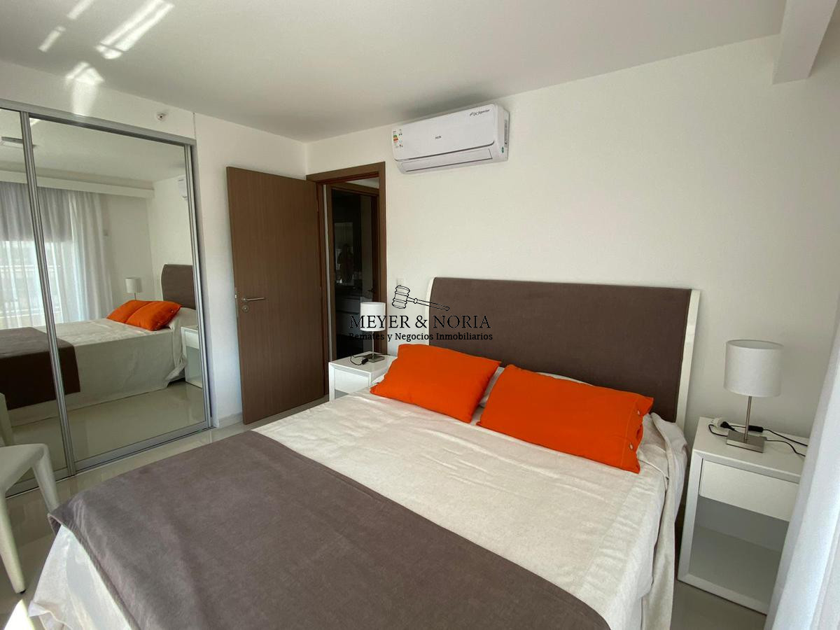 Apartamento ID.4 - Apto en playa brava, 1 dormitorio, terraza, parrillero, servicios
