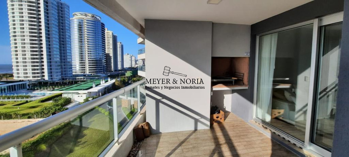 Apartamento ID.56 - Apto en Playa Brava alquiler temp 2026, 3 dorm, mas dependencia y todos los servicios
