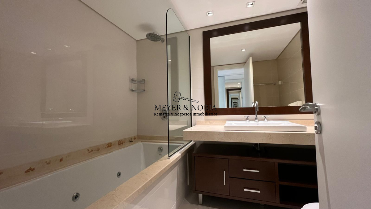 Apartamento ID.55 - Apto en Aquarela 4 dormitorios, vista al mar y todos los servicios 