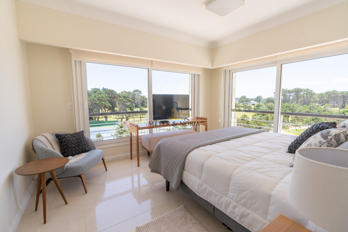 Apartamento ID.214 - Venta de Apartamento 4 DORMITORIOS con vista al mar