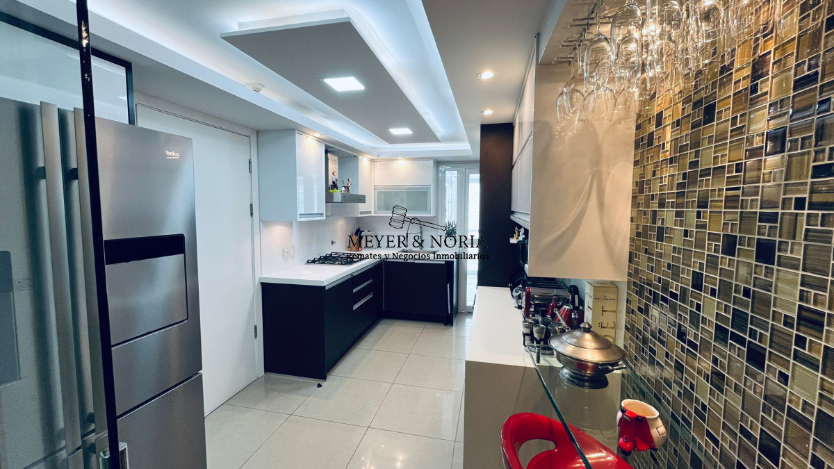 Apartamento ID.61 - Venta Aquarela, 2 dorm en suite, más dependencia y todos los servicios 