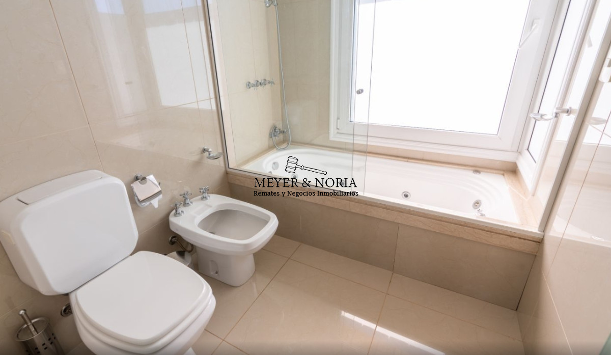 Apartamento ID.44 - Venta de apto alta gama. dos dormitorios, todos los servicios 