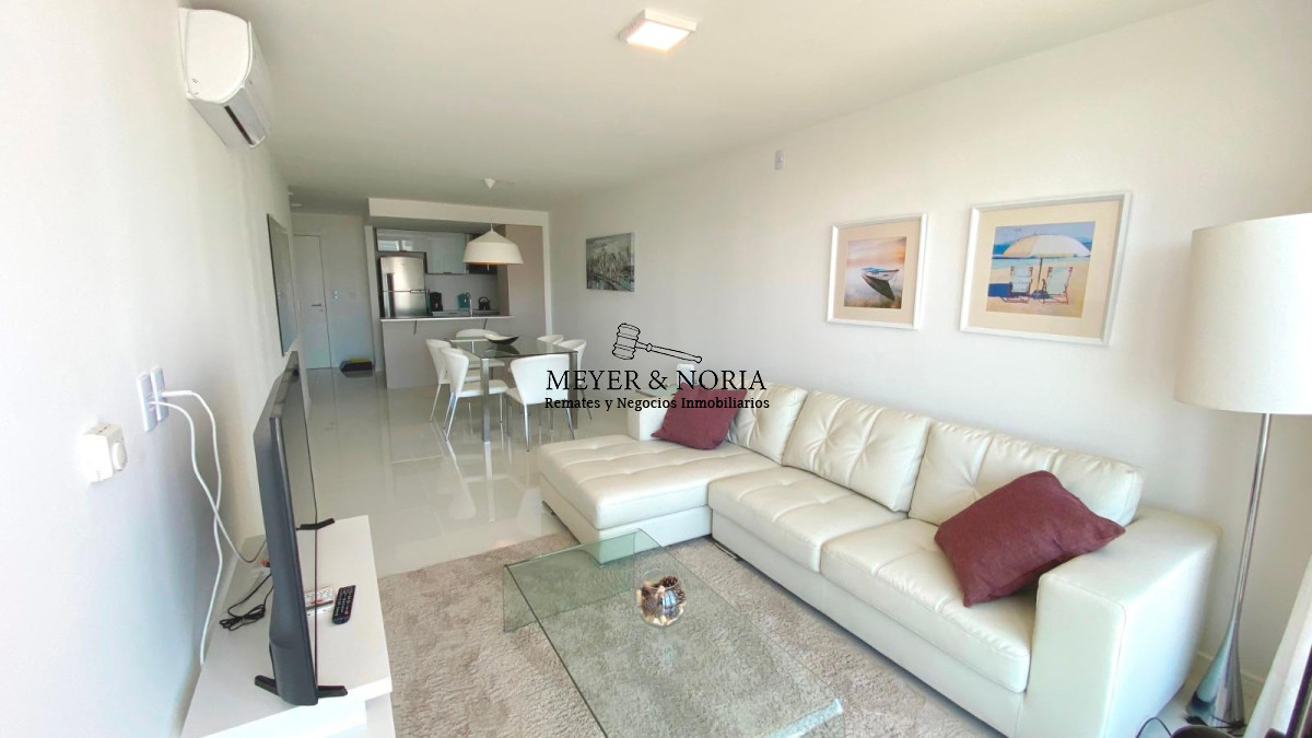 Apartamento ID.111 - Apto en Artower de dos dormitorios, con servicios