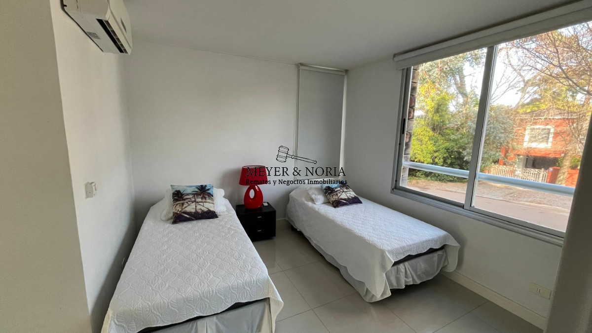 Apartamento ID.53 - Apto en venta de 2 dorm con parrillero propio en Playa Brava
