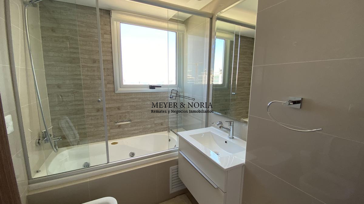 Apartamento ID.13 - Piso alto, parrillero propio, 3 dorm más dep,, Playa Brava pda 10