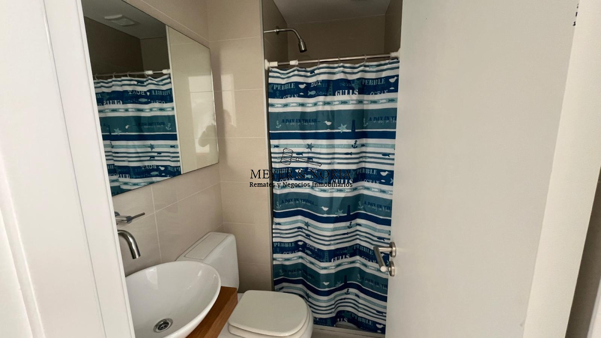 Apartamento ID.52 - Apto en venta en la Brava de un dorm en suite, con barbacoa y servicios 