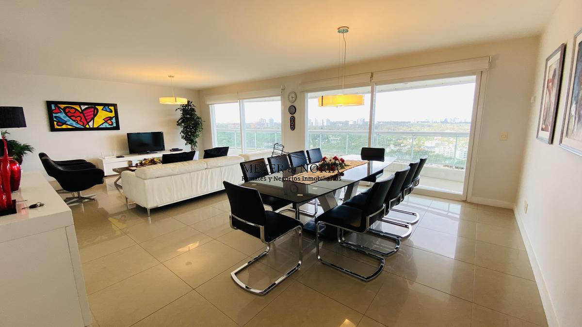 Apartamento ID.18 - Excelente unidad de 4 suites más dependencia!