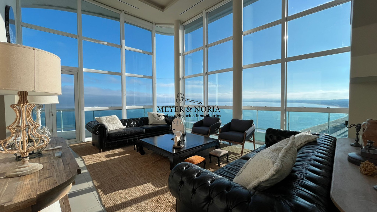 Apartamento ID.57 - Penthouse de 4 suites mas dependencia y todos los servicios