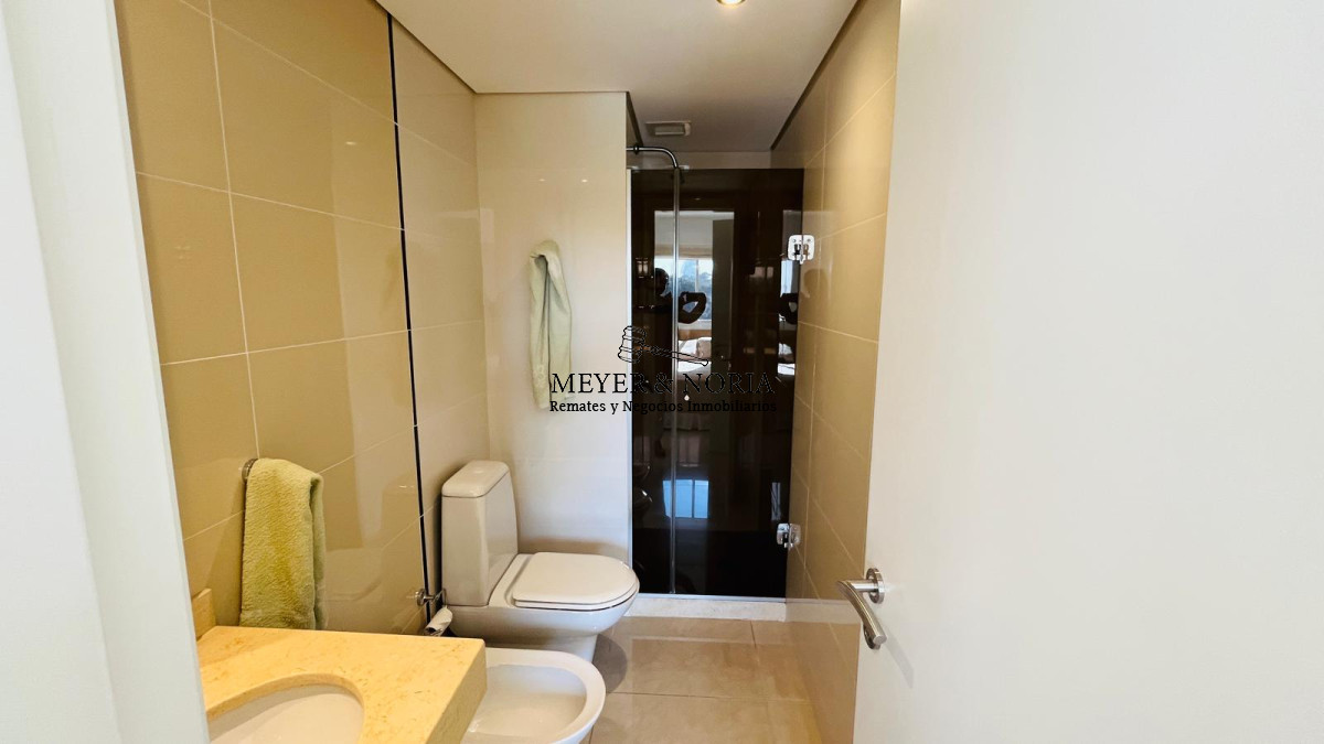 Apartamento ID.63 - Alquiler Aquarela, esquinero a Punta Ballena, 3 suites mas dependencia y baño de servicio