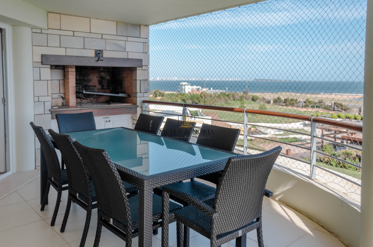 Apartamento ID.209 - Veramansa, vista al mar, 3 dorm más dep, parrillero propio y todos los servicios