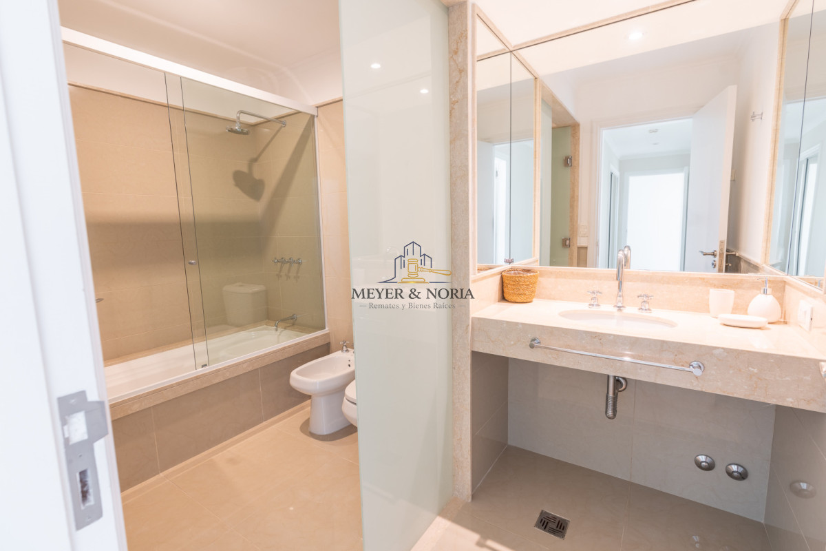 Apartamento ID.214 - Venta de Apartamento 4 DORMITORIOS con vista al mar