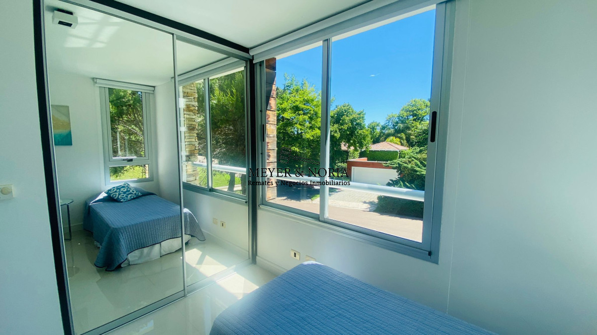 Apartamento ID.47 - Apto en venta de 3 dormitorios, con parrillero propio - Playa Brava