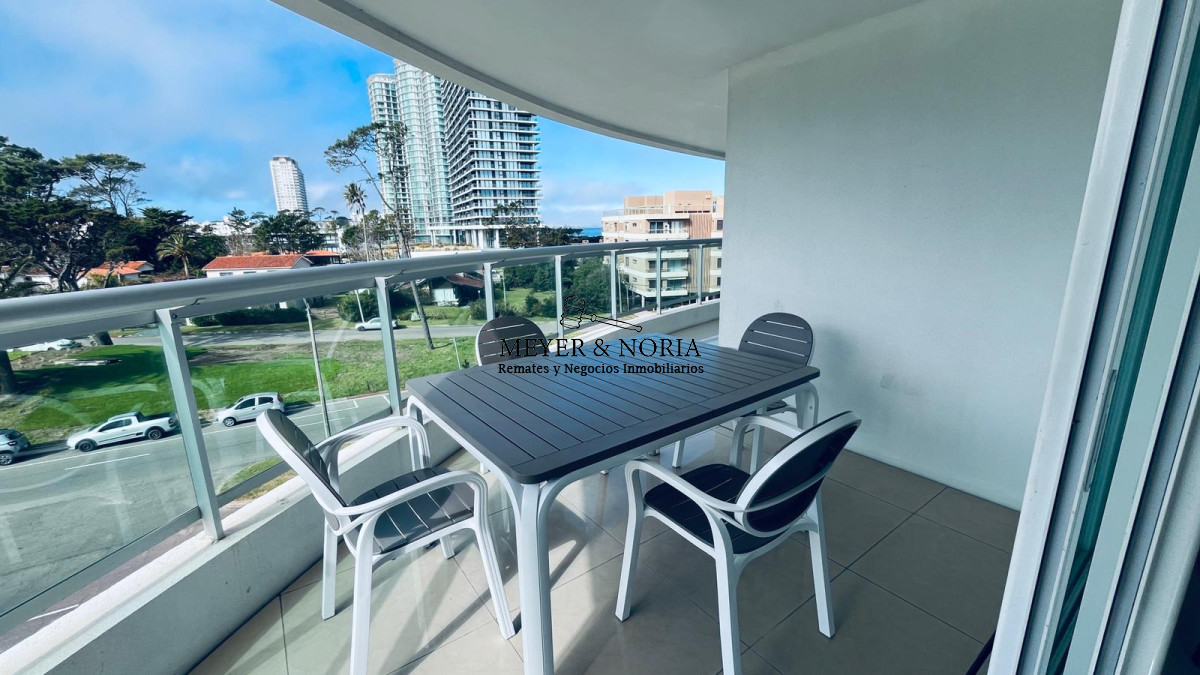 Apartamento ID.61 - Venta Aquarela, 2 dorm en suite, más dependencia y todos los servicios 
