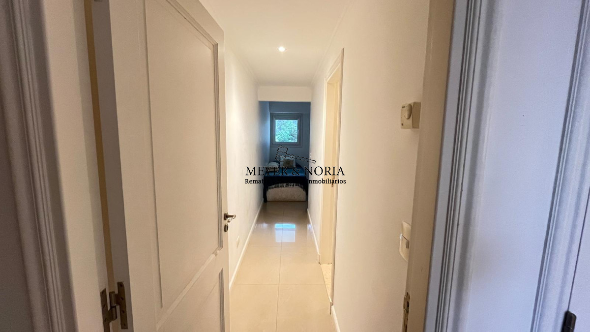 Apartamento ID.68 - Apto en playa Mansa de 3 suites, parrillero propio y todos los servicios