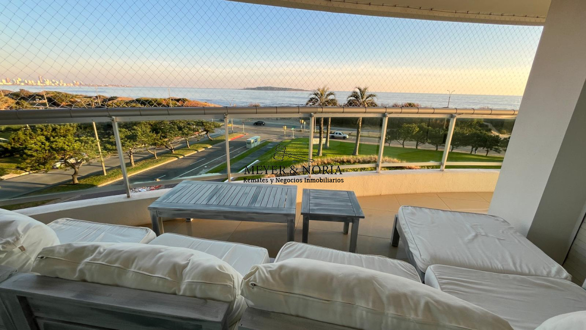 Apartamento ID.55 - Apto en Aquarela 4 dormitorios, vista al mar y todos los servicios 