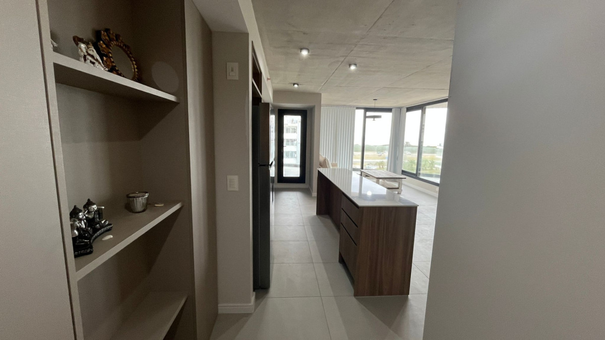 Apartamento de 2 dormitorios con vista al mar, Punta del Este Playa Brava