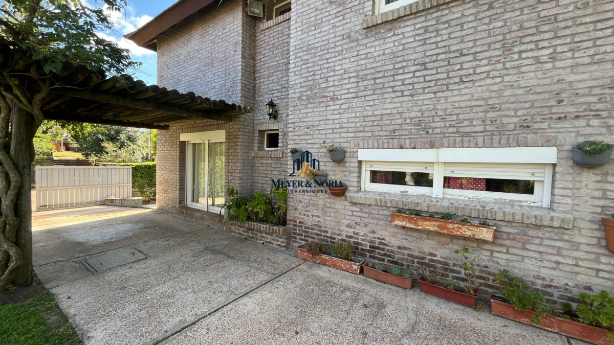 Casa ID.128 - Casa 3 dormitorios con piscina 
