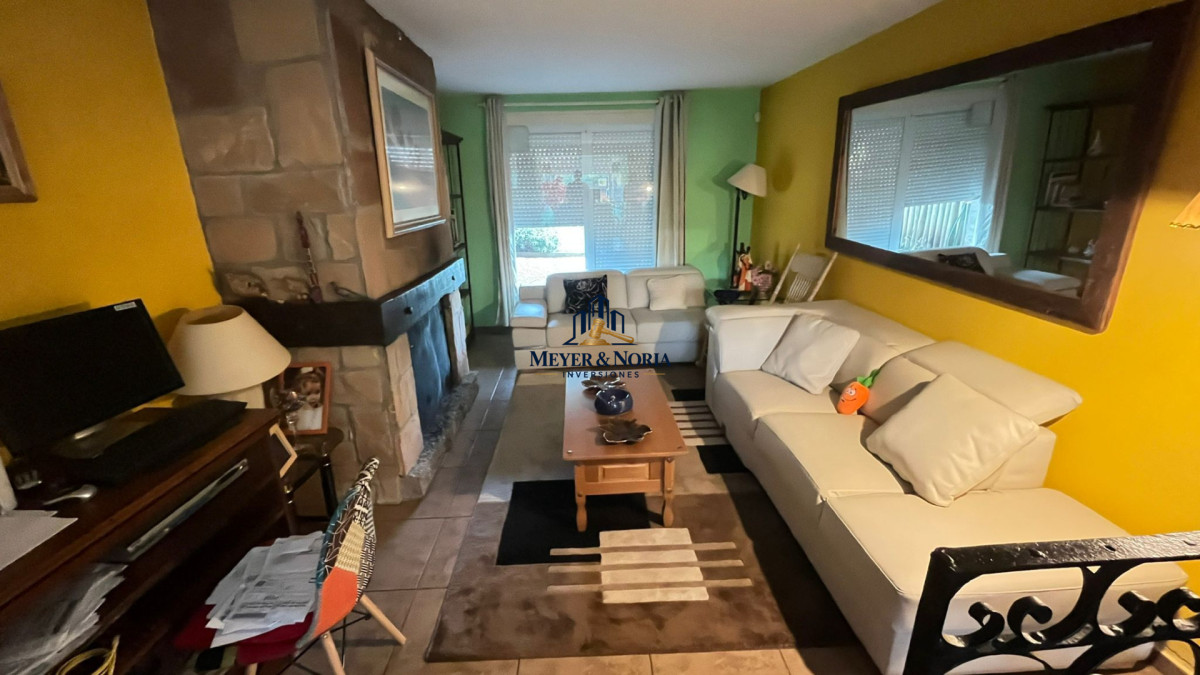 Casa ID.128 - Casa 3 dormitorios con piscina 