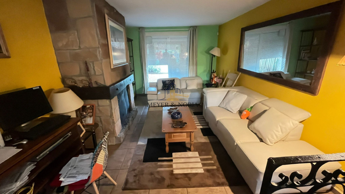 Casa ID.128 - Casa 3 dormitorios con piscina 