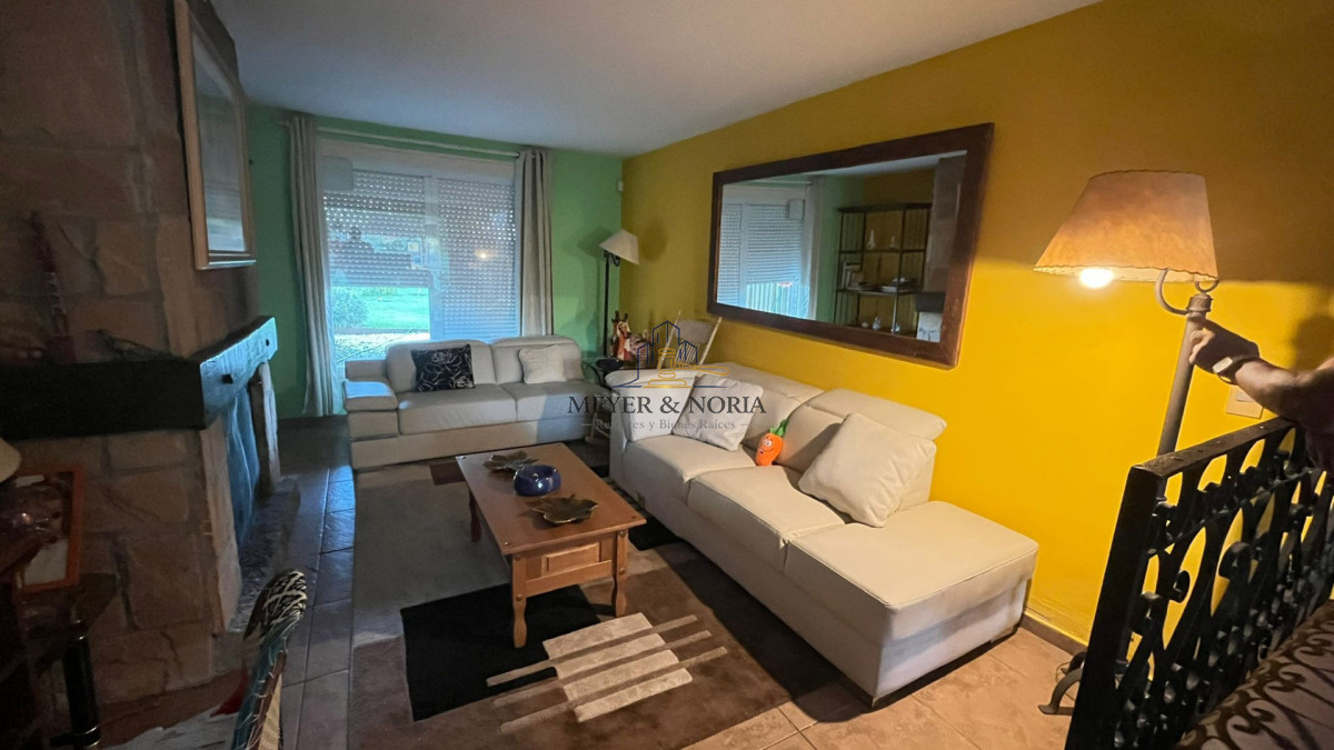 Casa ID.128 - Casa 3 dormitorios con piscina 