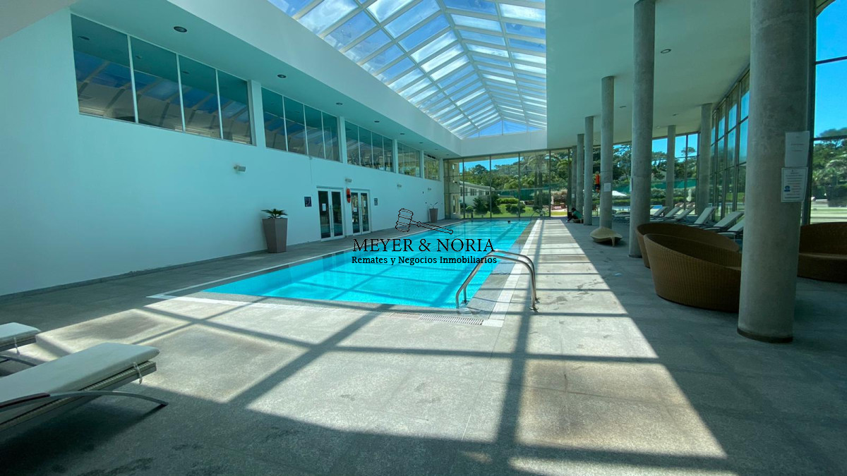 Apartamento ID.15 - Torre de alta gama, vista al mar, 2 dorm más servicio- Playa Mansa