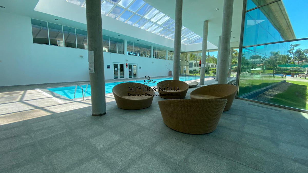 Apartamento ID.15 - Torre de alta gama, vista al mar, 2 dorm más servicio- Playa Mansa