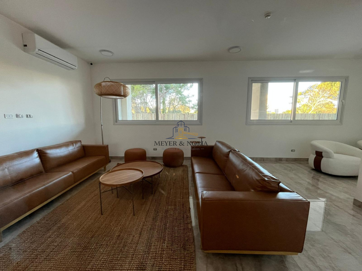 Apartamento ID.225 - Apartamento de 1 dormitorio con cochera y servicios