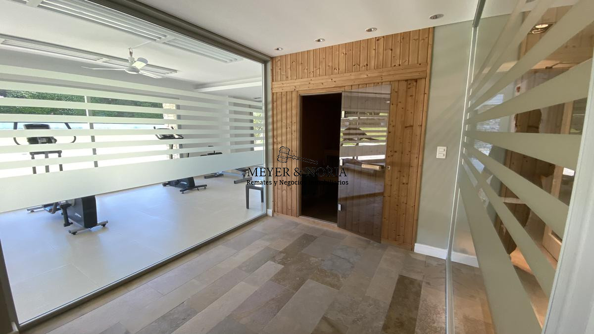 Apartamento ID.47 - Apto en venta de 3 dormitorios, con parrillero propio - Playa Brava