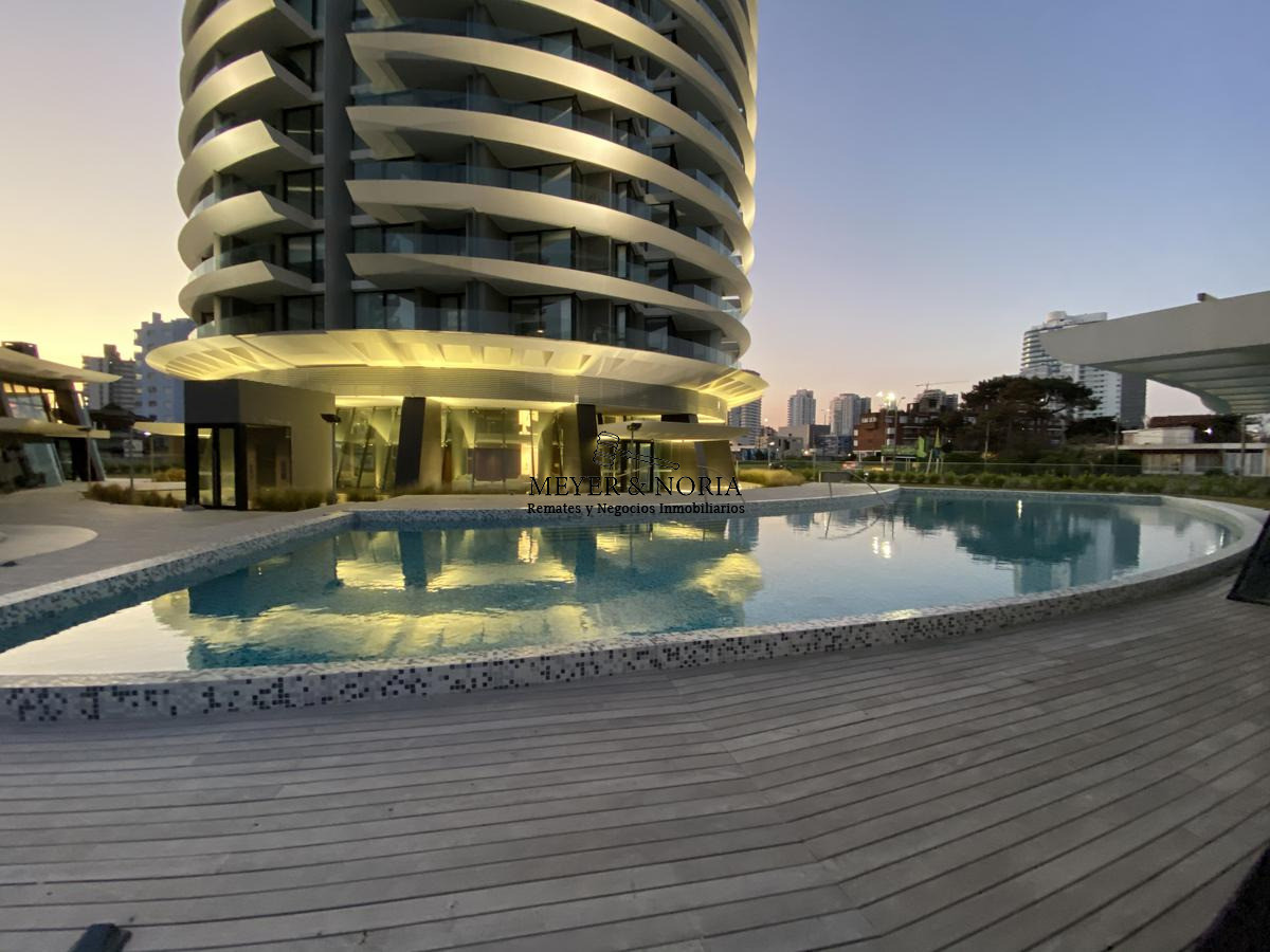 Apartamento ID.111 - Apto en Artower de dos dormitorios, con servicios