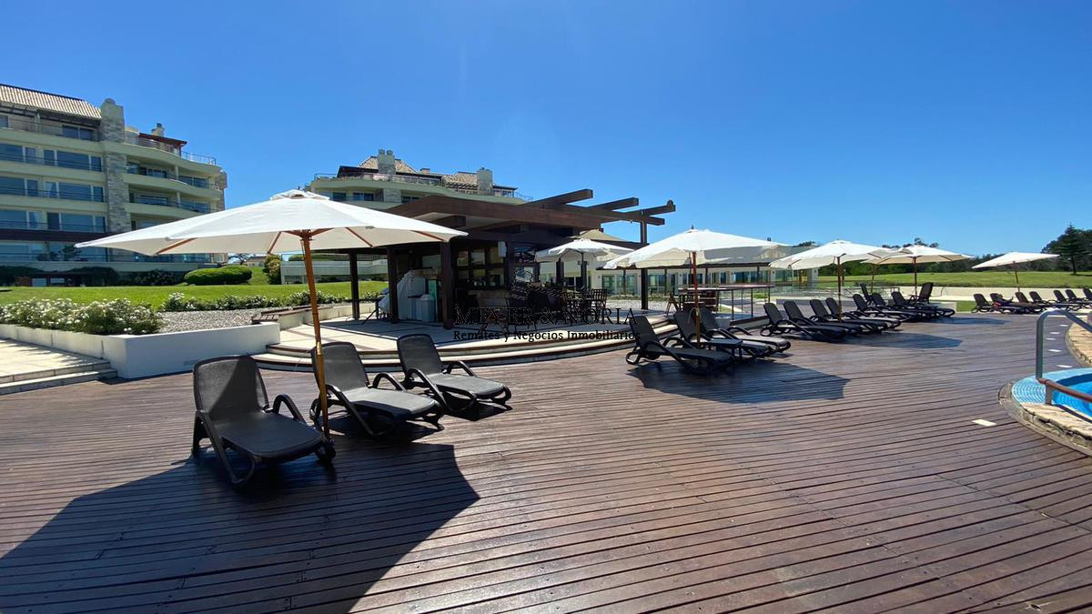 Apartamento ID.44 - Venta de apto alta gama. dos dormitorios, todos los servicios 