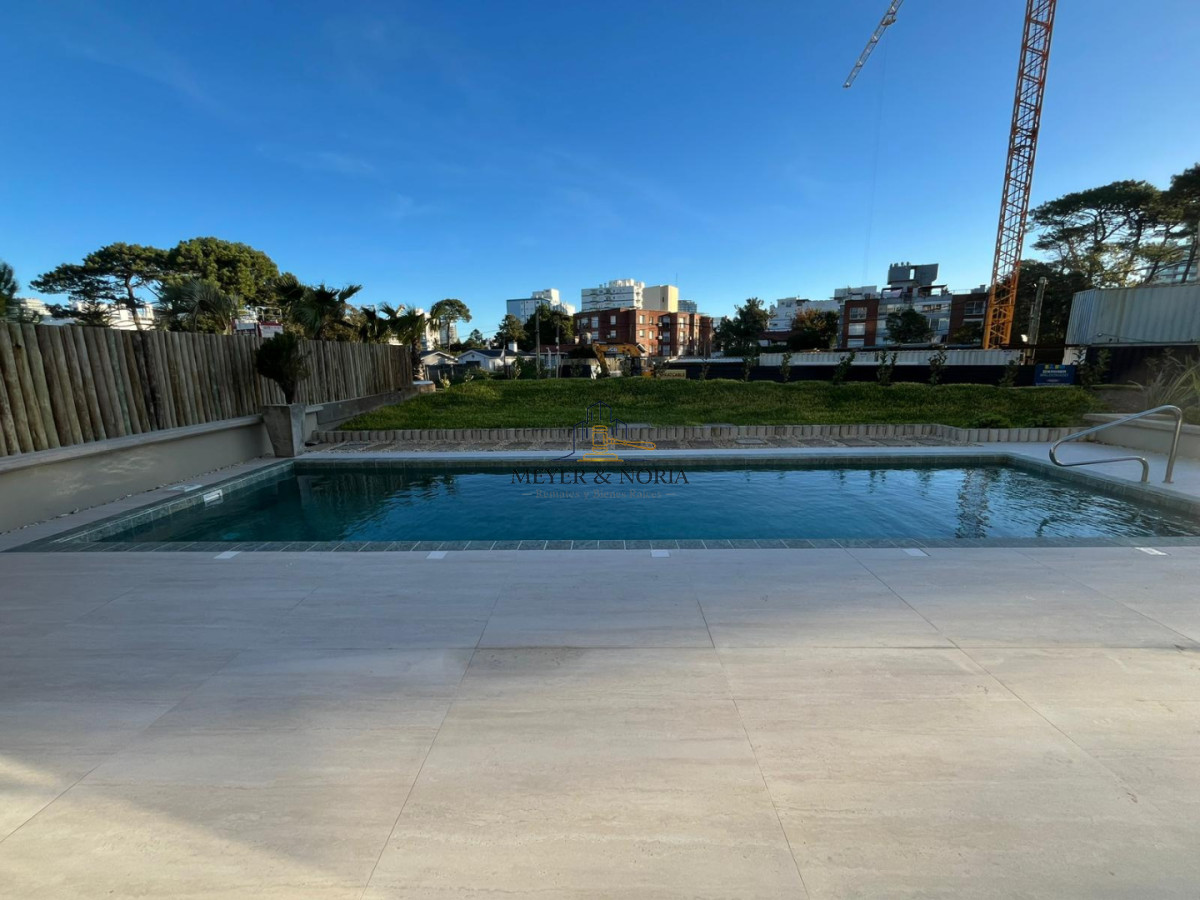 Apartamento ID.225 - Apartamento de 1 dormitorio con cochera y servicios