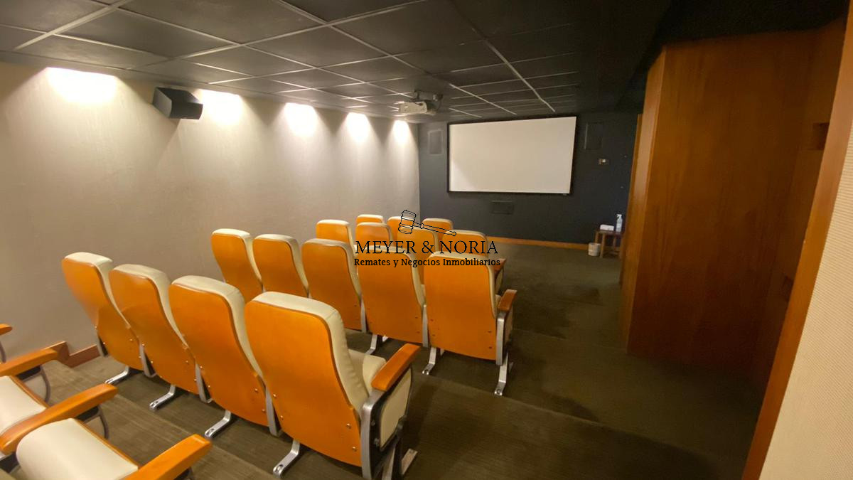 Apartamento ID.44 - Venta de apto alta gama. dos dormitorios, todos los servicios 
