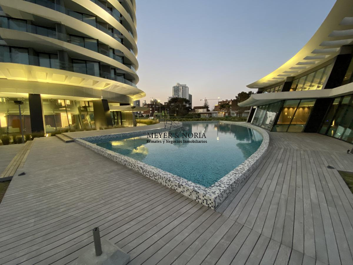 Apartamento ID.111 - Apto en Artower de dos dormitorios, con servicios