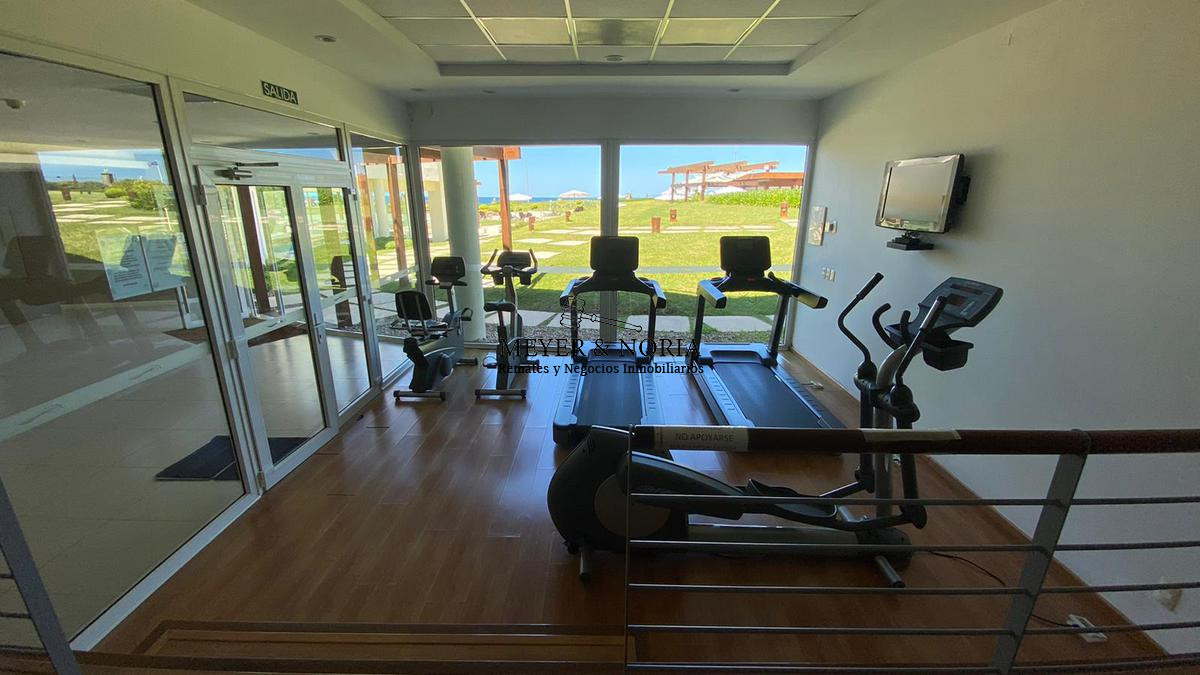 Apartamento ID.44 - Venta de apto alta gama. dos dormitorios, todos los servicios 