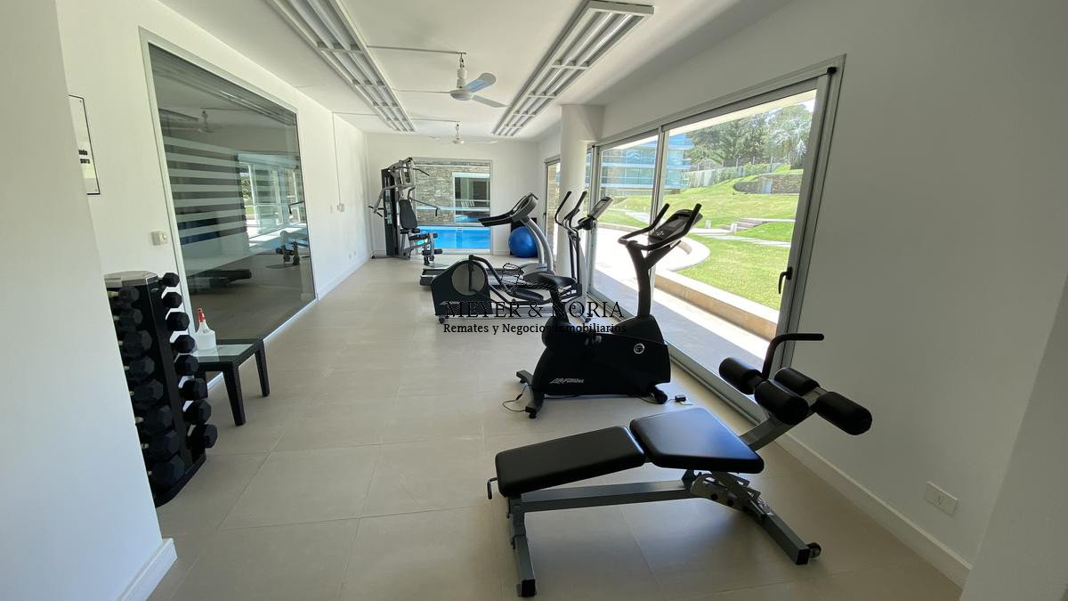 Apartamento ID.47 - Apto en venta de 3 dormitorios, con parrillero propio - Playa Brava
