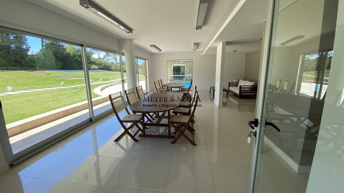 Apartamento ID.47 - Apto en venta de 3 dormitorios, con parrillero propio - Playa Brava
