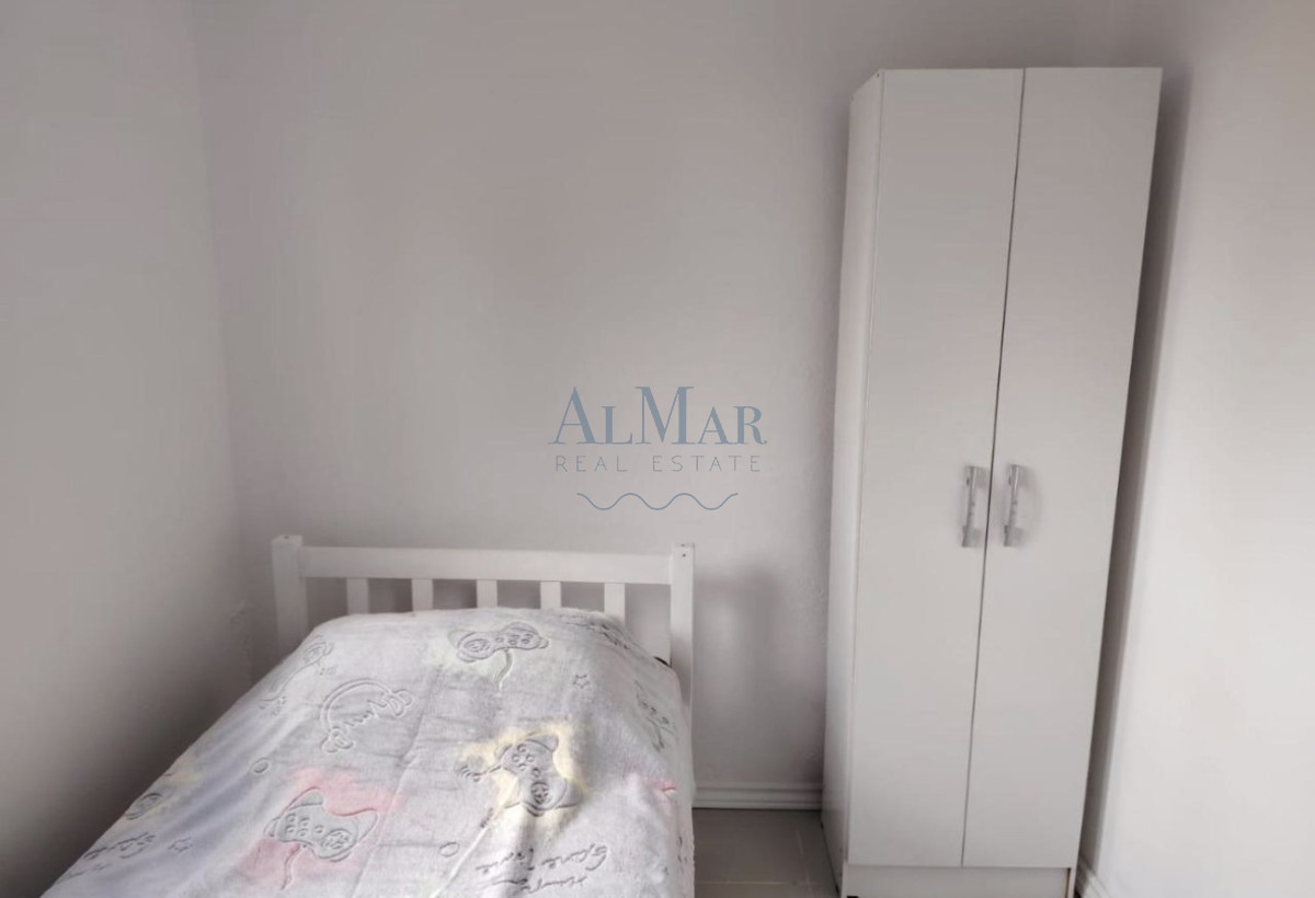Casa ID.22 - Casita en Alquiler, barrio Golf