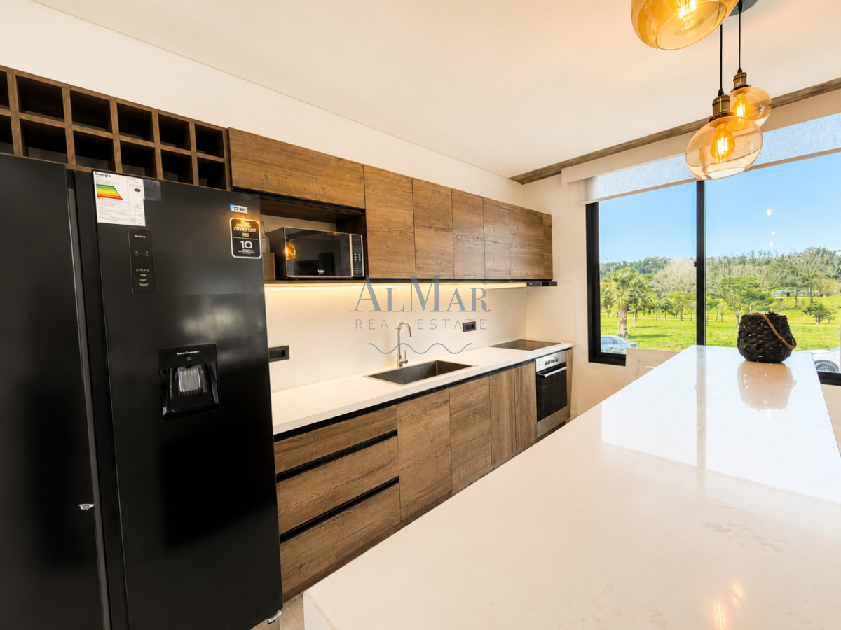 Casa ID.33 - Exclusiva Casa en venta Punta Ballena La Jacinta 4 dormitorios piscina terreno 1100 m²