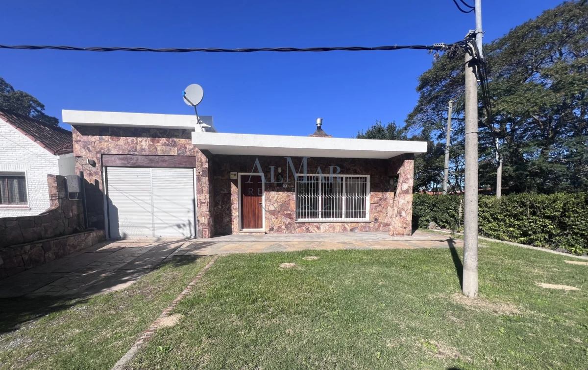 Casa ID.31 - Venta casa 2 dormitorios zona Pinares