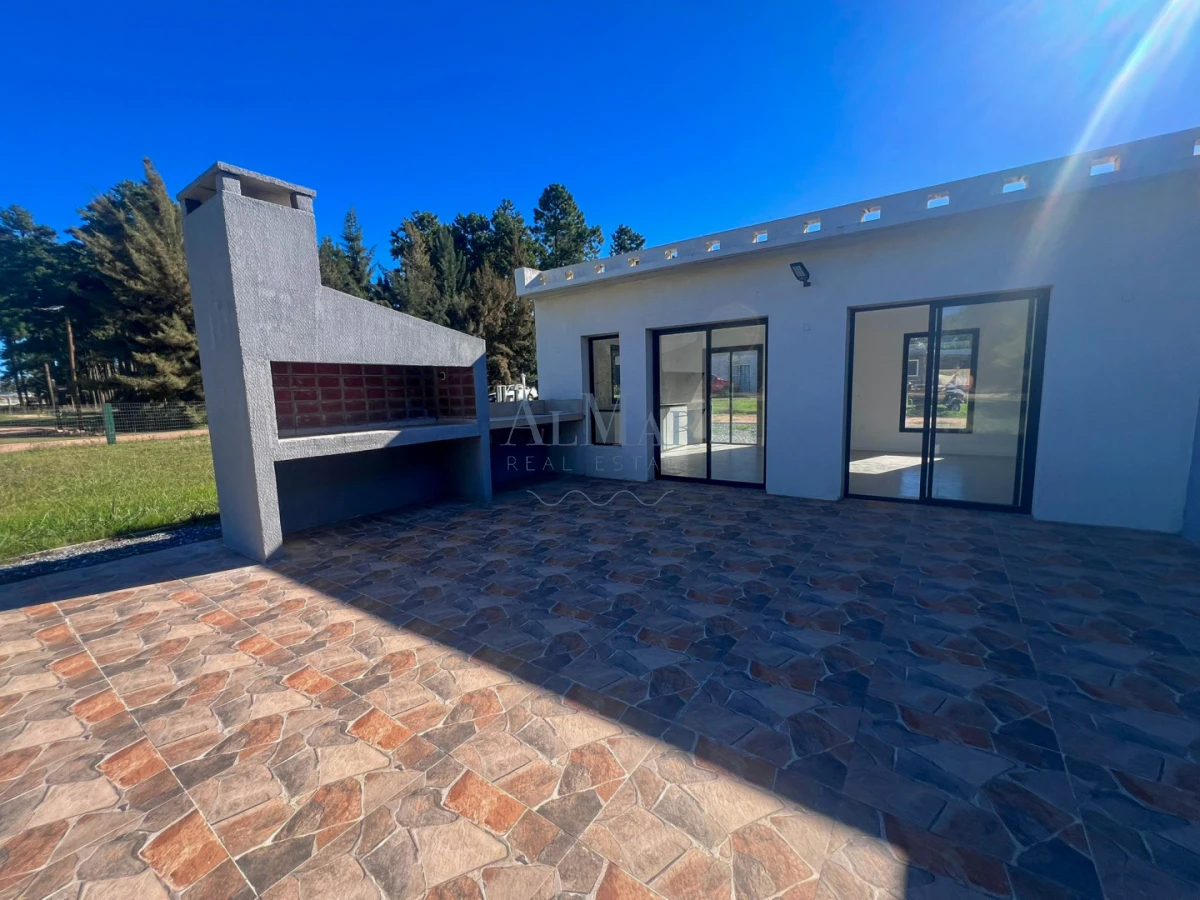 Casa ID.7 - VENTA CASA DE 3 DORMITORIOS TERRENO 1000M2