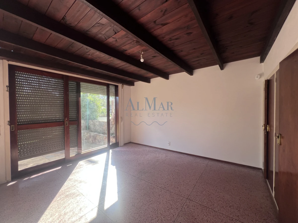 Casa ID.31 - Venta casa 2 dormitorios zona Pinares