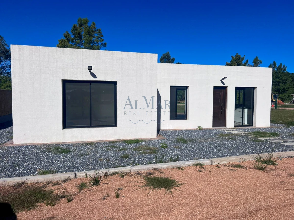 Casa ID.7 - VENTA CASA DE 3 DORMITORIOS TERRENO 1000M2