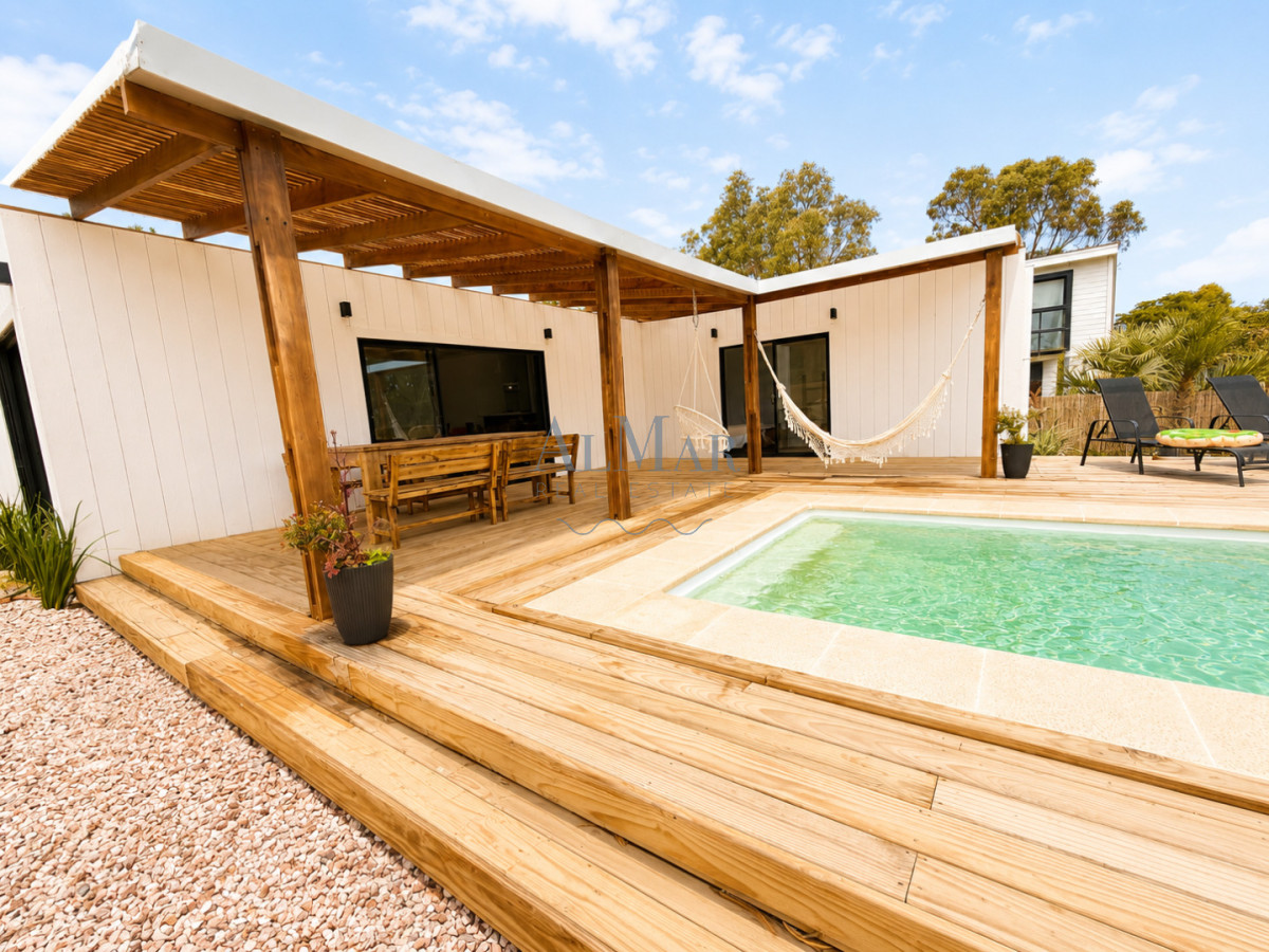 Casa ID.14 - Casa moderna en Balneario Buenos Aires | Diseño, confort y privacidad